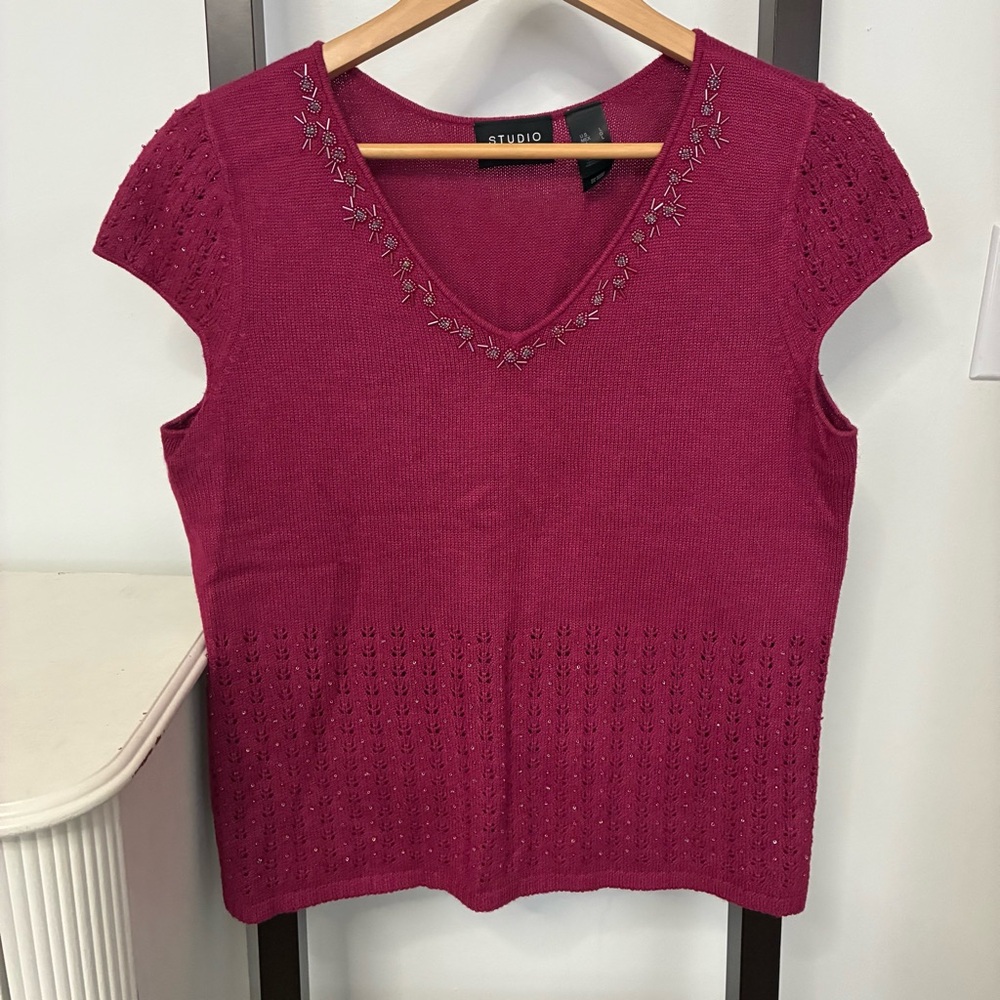 Liz Claiborne Women's pink/fuchsia Embroidered silk top. EUC. Size L
Fall - Picture 2 of 9